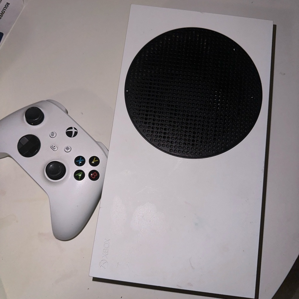 XBOX SERIES S WITH CONTROLLER